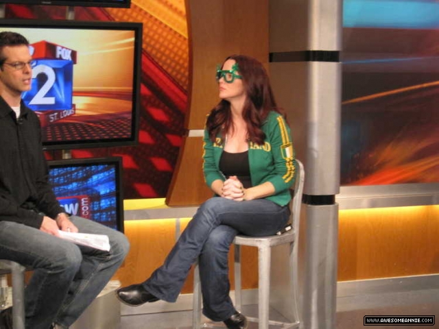 Annie Wersching on FOX 2 News St. Louis Morning Show 03