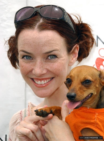 Annie Wersching at Nuts for Mutts Dog Show 2009 - 12