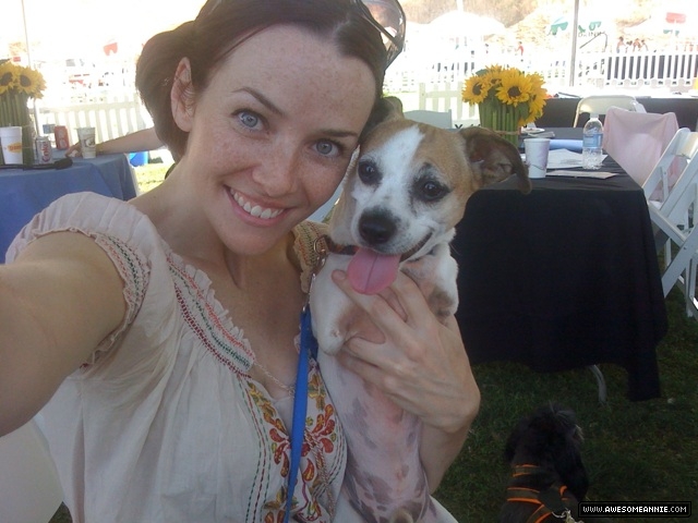 Annie Wersching at Nuts for Mutts Dog Show 2009 - 13