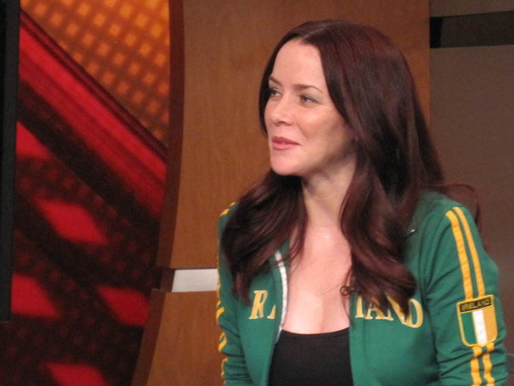 Annie Wersching on FOX 2 News St. Louis Morning Show 02