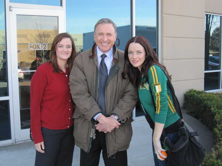 Annie Wersching visits FOX 2 News St. Louis Morning Show 