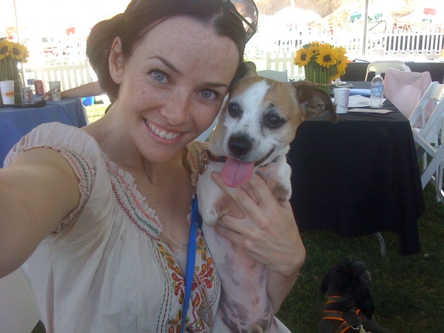 Annie Wersching at Nuts for Mutts Dog Show 2009 - 13