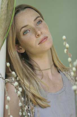 Annie Wersching in Birdkeeper