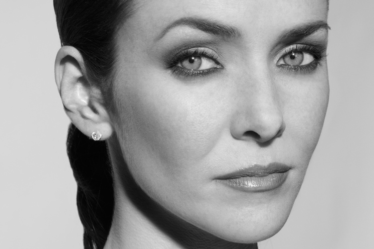 Annie Wersching photo shoot by Jeffrey Vogeding black and white