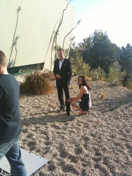 Annie Wersching and Kiefer Sutherland pose