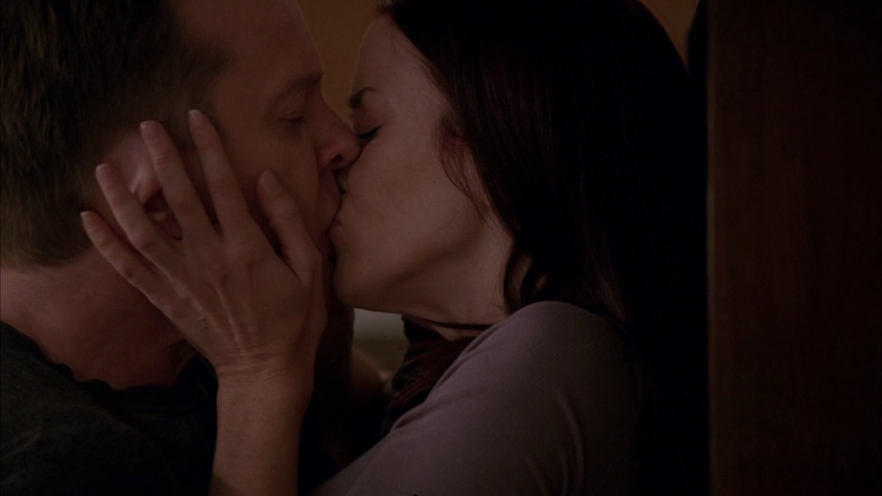 Annie Wersching as Renee Walker in 24 Season 8 Episode 17