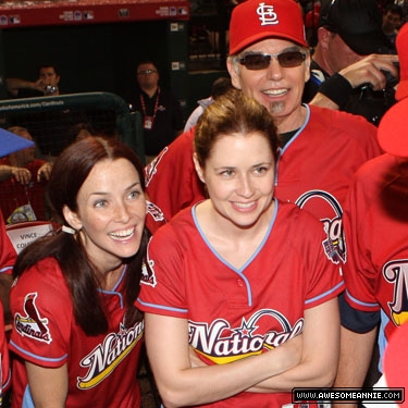 Annie Wersching at Taco Bell All-Star Legends & Celebrity Softball Game 2009