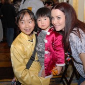 annie-wersching-chinese-new-year-parade-2010_03