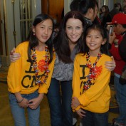 annie-wersching-chinese-new-year-parade-2010_05