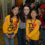 annie-wersching-chinese-new-year-parade-2010_05