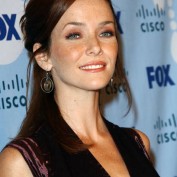 Annie-Wersching-FOX-Fall-Eco-Casino-Party_2008-14