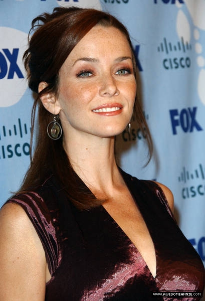 Annie-Wersching-FOX-Fall-Eco-Casino-Party_2008-14