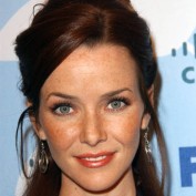 Annie-Wersching-FOX-Fall-Eco-Casino-Party_2008-16