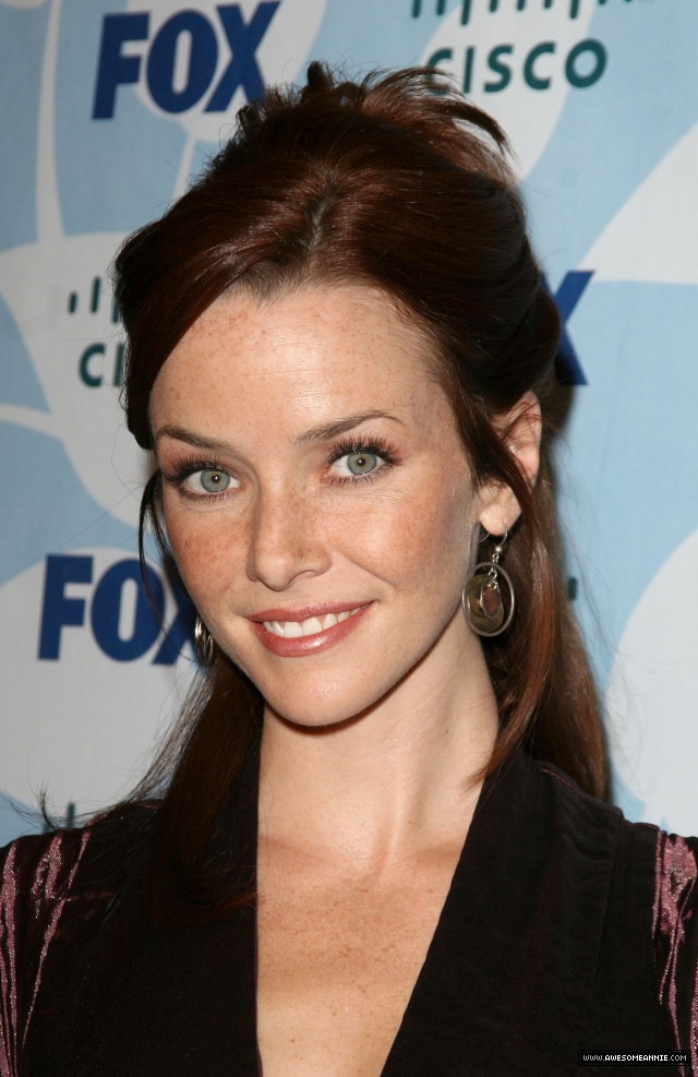 Annie-Wersching-FOX-Fall-Eco-Casino-Party_2008-31