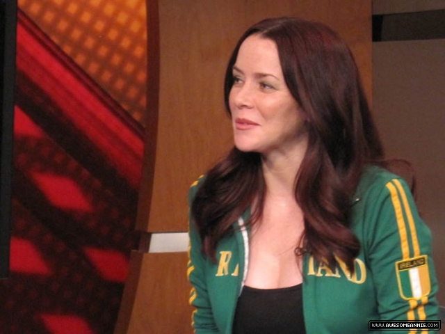 Annie Wersching on FOX 2 News St. Louis Morning Show 02