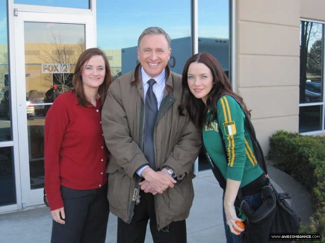 Annie Wersching visits FOX 2 News St. Louis Morning Show 