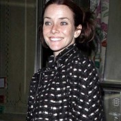 annie-wersching-hotel-london_12