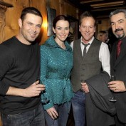 Annie Wersching with Carlos Bernard, Kiefer Sutherland, and Jon Cassar