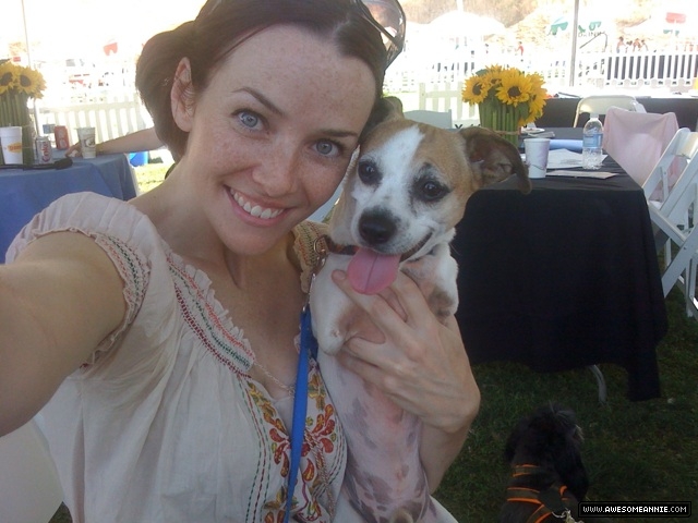 Annie Wersching at Nuts for Mutts Dog Show 2009 - 13