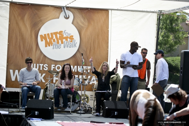 Annie Wersching and celebrity judges at Nuts for Mutts 2010
