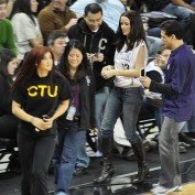 annie-wersching-sacramento-kings-03