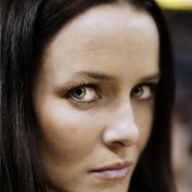 annie-wersching-sacramento-kings-04