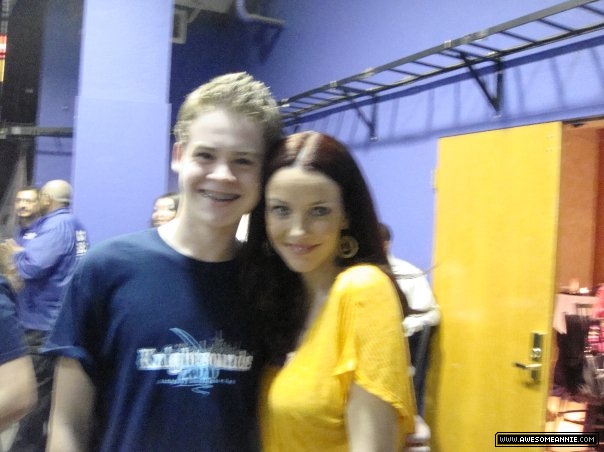 annie-wersching-sacramento-kings-11