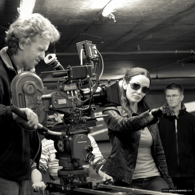 Annie Wersching behind the scenes of Sky's 24 promo shoot - 01