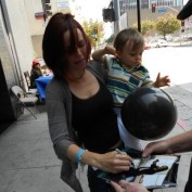 Annie Wersching signing autographs 2