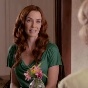 annie-wersching-carriers-trailer_01