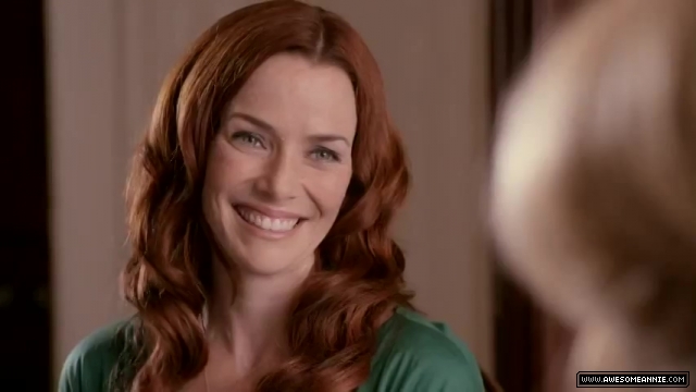 annie-wersching-carriers-trailer_03