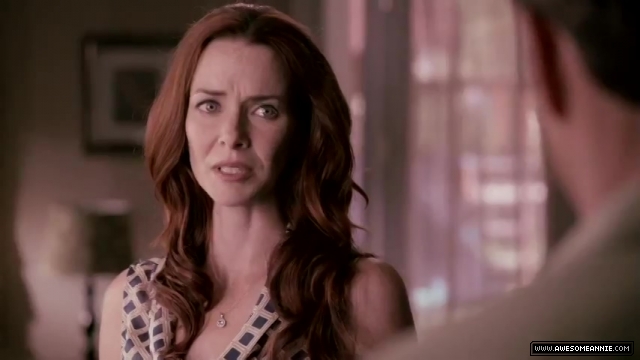 annie-wersching-carriers-trailer_18