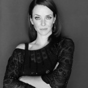 Annie Wersching 2009 Portrait Session 17