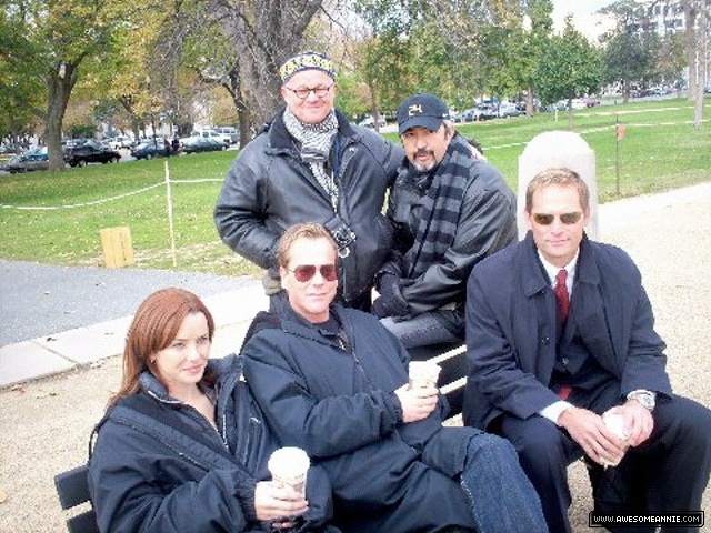 Annie Wersching with 24 cast and crew in Washington DC