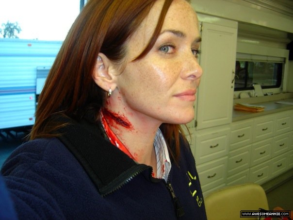 Annie Wersching with Bloody Neck Makeup BTS