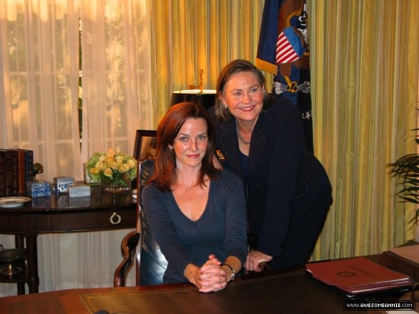 Annie Wersching and Cherry Jones on White House set 24 Season 7