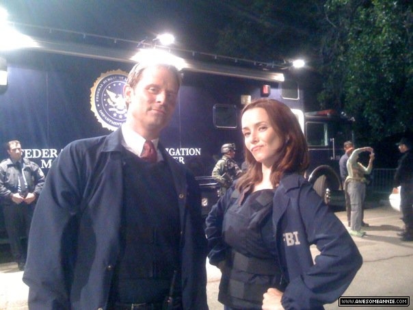 Annie Wersching and Jeffrey Nordling on 24 set