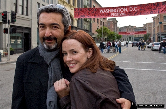 Annie Wersching with Jon Cassar on the 24 Season 7 Set