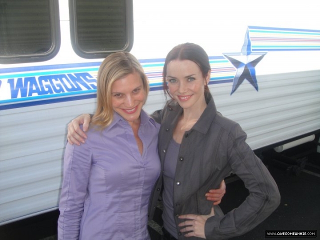 Annie Wersching and Katee Sackhoff behind the scenes