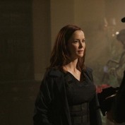 annie-wersching-renee-walker-7x13promo3