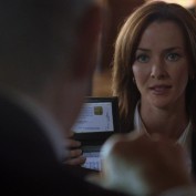 Annie Wersching as Renee Walker in 24 Season 7 Episode 1