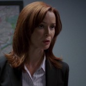 Annie Wersching as Renee Walker in 24 Season 7 Episode 1