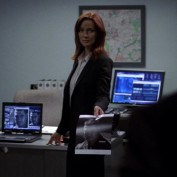 Annie Wersching as Renee Walker in 24 Season 7 Episode 1