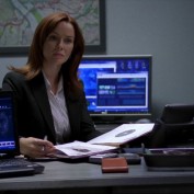 Annie Wersching as Renee Walker in 24 Season 7 Episode 1