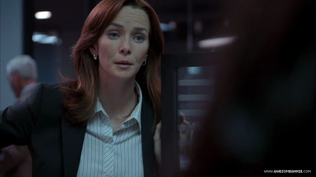 Annie Wersching as Renee Walker in 24 Season 7 Episode 1