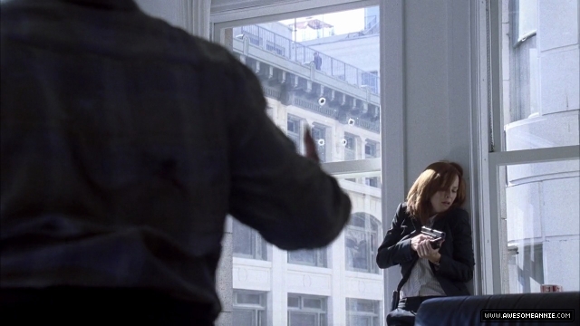 Annie Wersching as Renee Walker in 24 Season 7 Episode 1