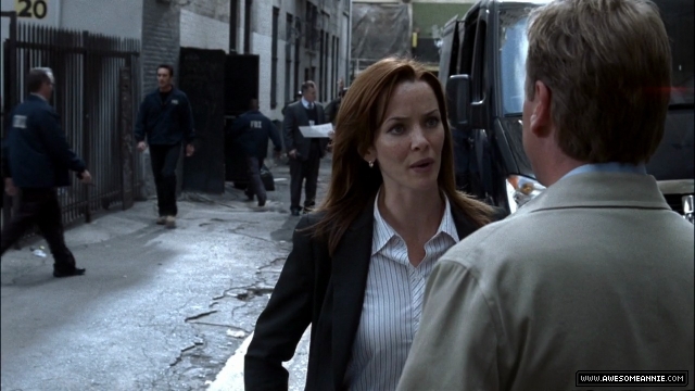 Annie Wersching as Renee Walker in 24 Season 7 Episode 2