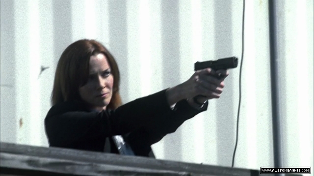 Annie Wersching as Renee Walker in 24 Season 7 Episode 2