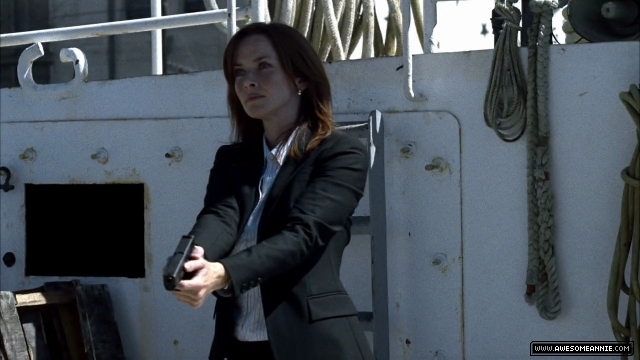 Annie Wersching as Renee Walker in 24 Season 7 Episode 2