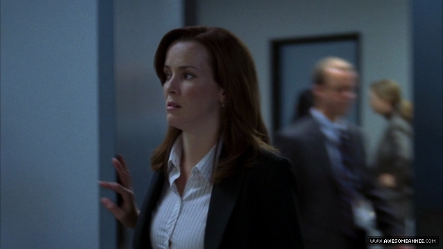 Annie Wersching as Renee Walker in 24 Season 7 Episode 3